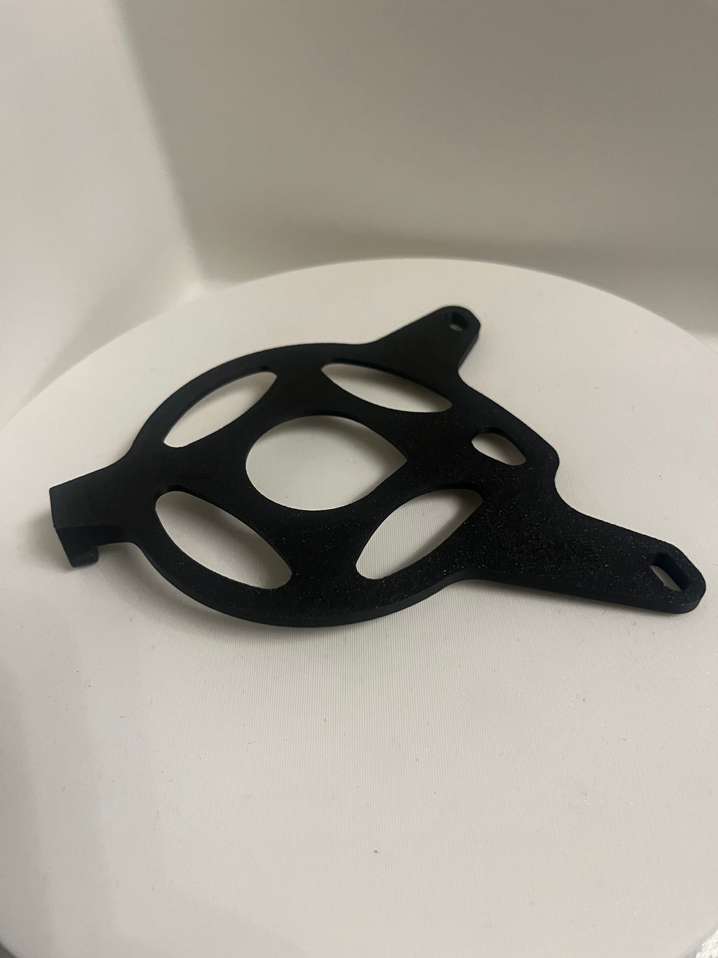 Tuttio motor cover