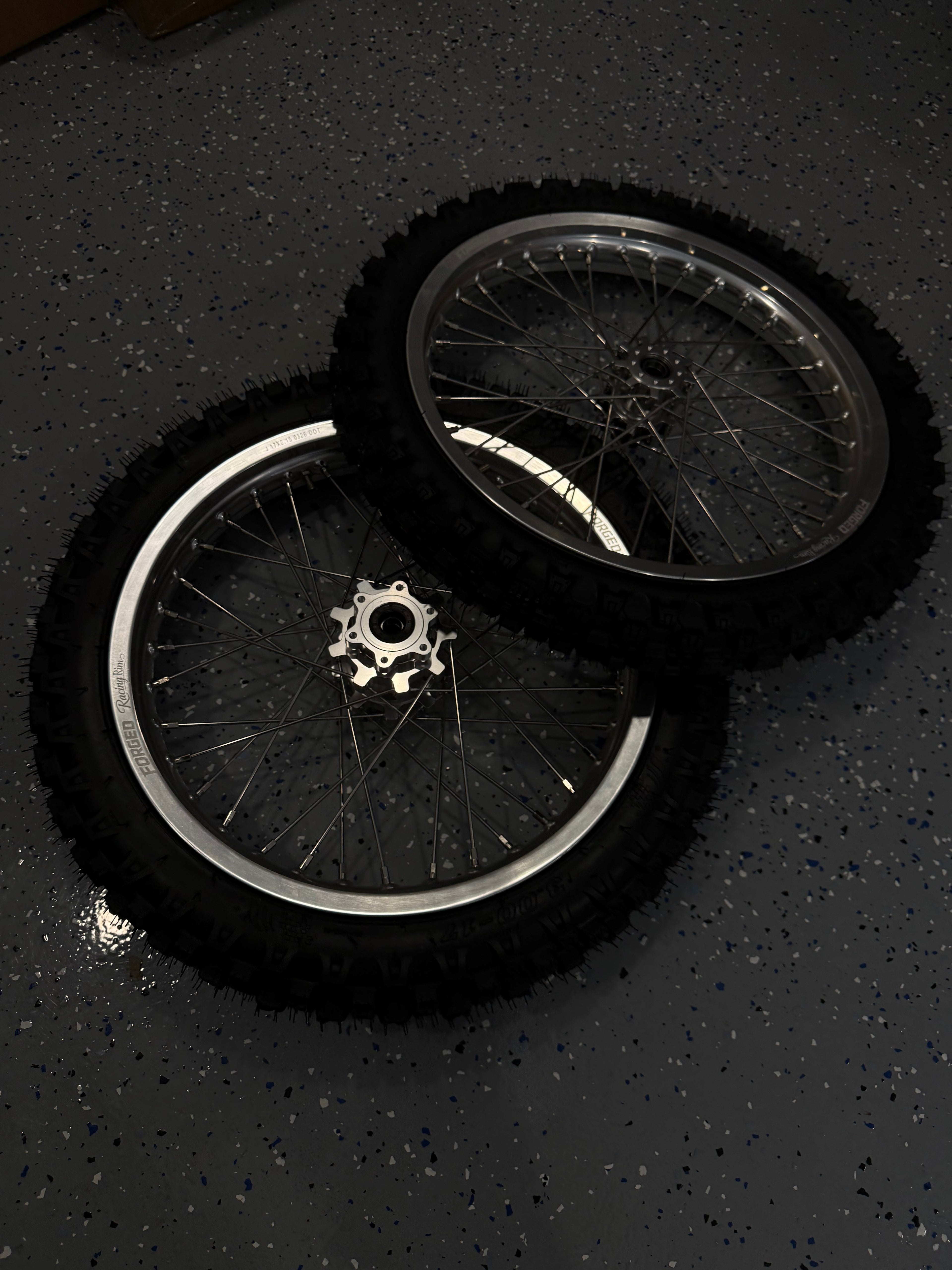 Chrome Talaria Dirt Wheelset