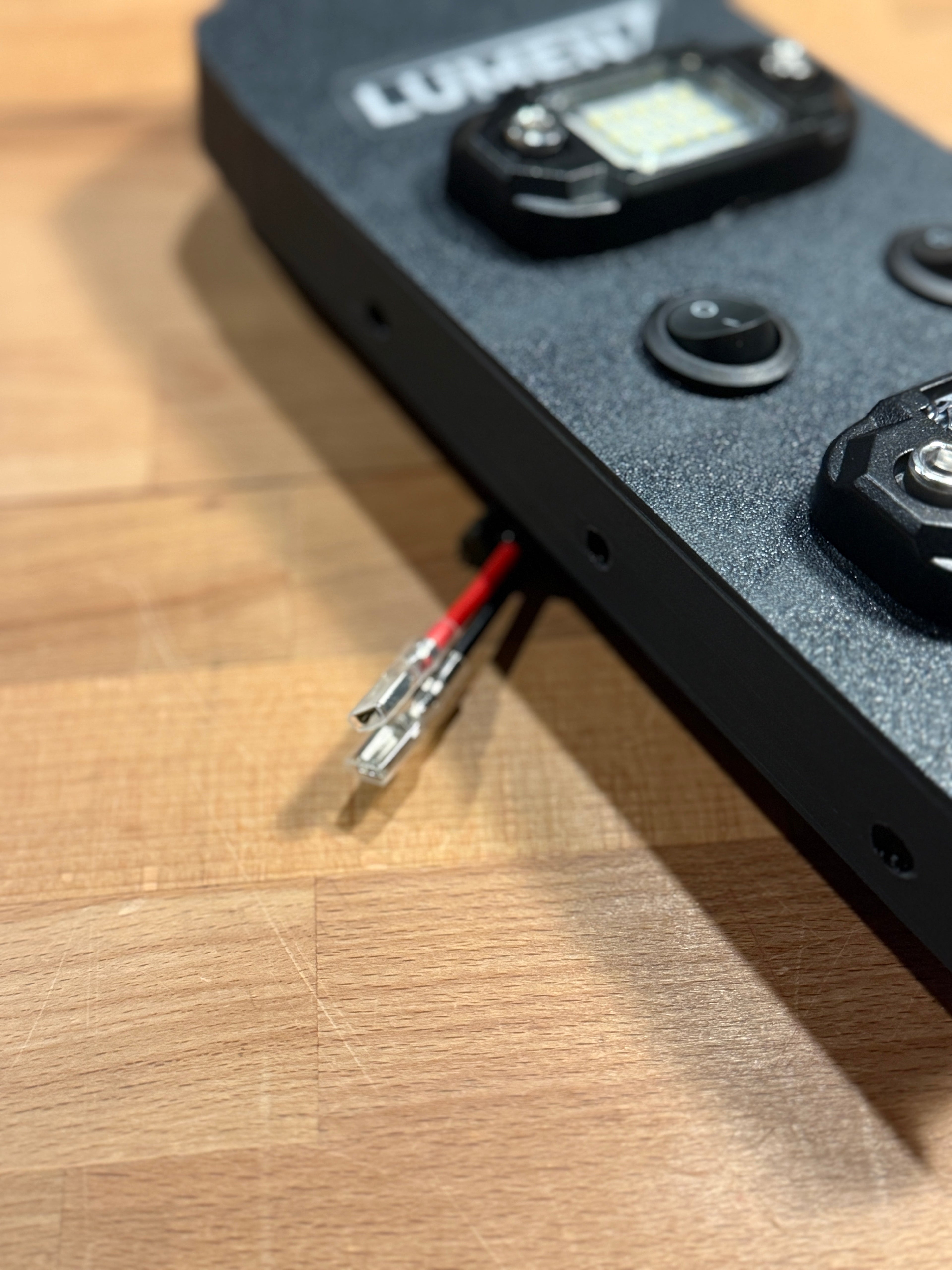 v2 Double Under-glow